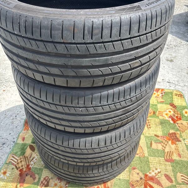 Continental 225/40 R18 タイヤ 4本セット