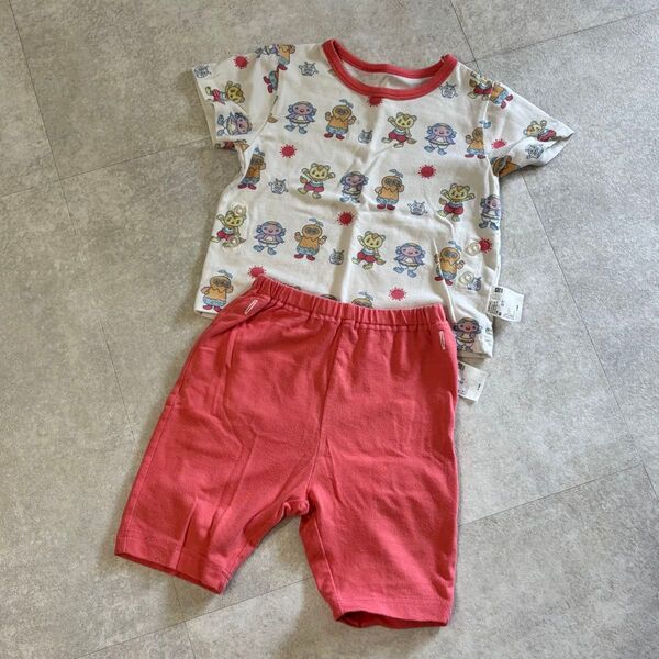 UNIQLO ファンターネパジャマ 80