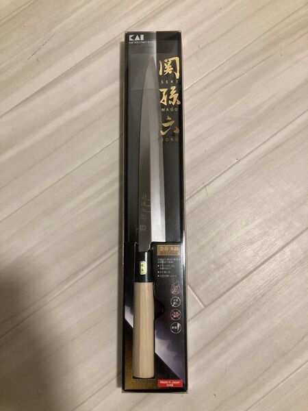 貝印 関孫六 金寿本鋼 水牛 刺身包丁 240mm