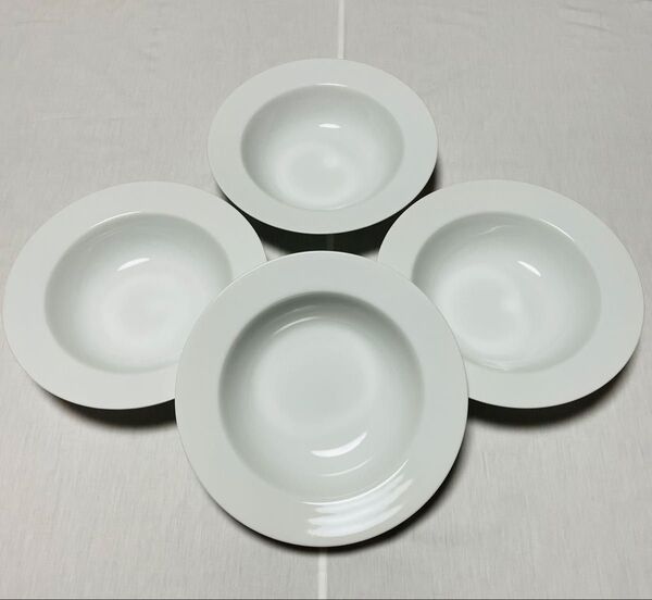 国産高級白磁10枚以上有り 新品 白無地の23cmのパスタ皿 スープ皿 4枚