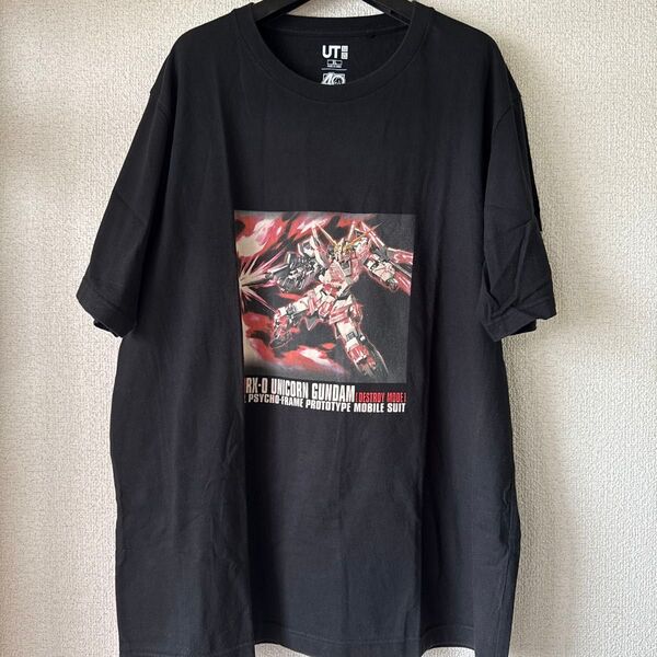メンズTシャツ ガンダムコラボユニクロUT XL サイズ 黒 綿100%