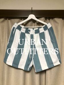 URBAN OUTFITTERS ボーダースウェットショートパンツ！アーバンアウトフィッターズ