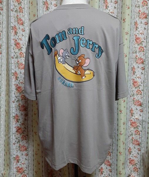 トムとジェリー Tシャツ Mサイズ 未使用タグ付き