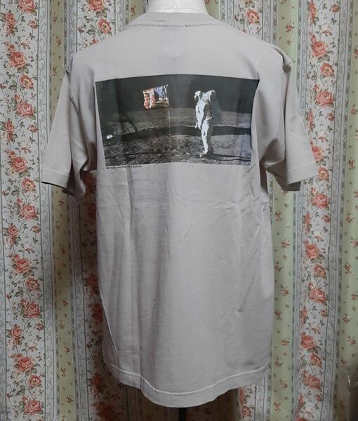 アルファ アームストロング 月面着陸 Tシャツ Mサイズ 未使用タグ付き