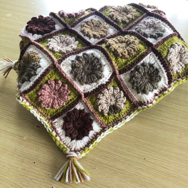 立体お花モチーフ マルチカバー ハンドメイド モチーフ編み かぎ針編み