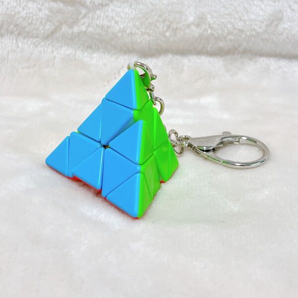 キーホルダー マジックキューブ かわいい おしゃれ 3x3x3 キーチェーン キューブ Magic Cube キーチェーン