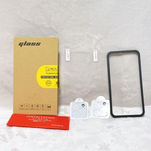 iPhone 15 Pro Max ガラスフィルム 2枚+カメラフィルム2枚 【クリア・カメラを保護】ガイド枠付き 強化 ガラス