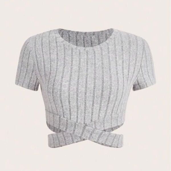 shein クリスクロスカットアウトウエストクロップシャツニットライトグレーM 半袖 ニット 無地 トップス カットソー