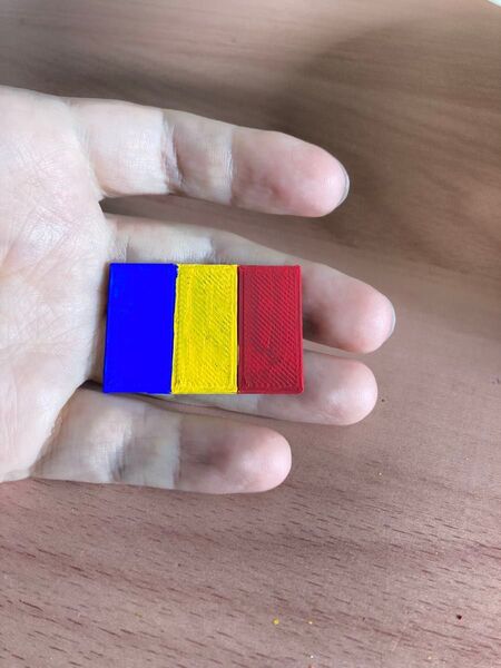 ルーマニア国旗 3Dプリンター PLA樹脂