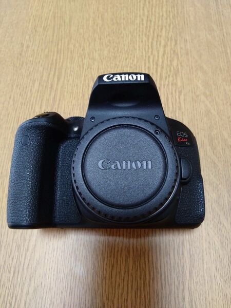 EOS Kiss X9i デジタル一眼レフカメラ EF-S 18-135mm F3.5-5.6 IS STM レンズセット 美品