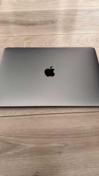 24カウントボーナス対応 MacBook Air (Retina, 13インチ, 2018)スペースグレイ