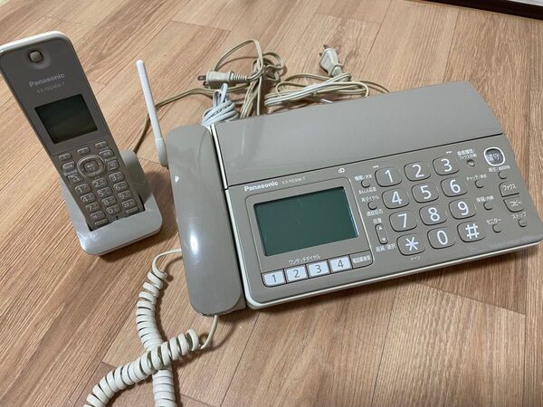 Panasonic ファクシミリ電話 KX-PD304-T 子機付き