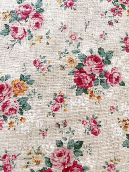 ハギレ 薔薇 バラ柄 コスモ 生成り