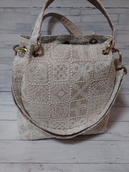 forest tile light beige ミナペルホネン リングバッグ