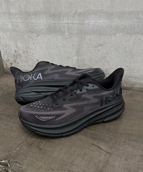 【美品】HOKA CLIFTON 9|25.5cm オールブラック|軽量&厚底クッションの万能ランシュー 黒 スニーカー ホカ