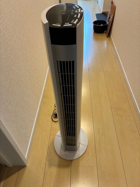 美品 山善 DSR-N784(WS) スリムファン 扇風機 タワーファン