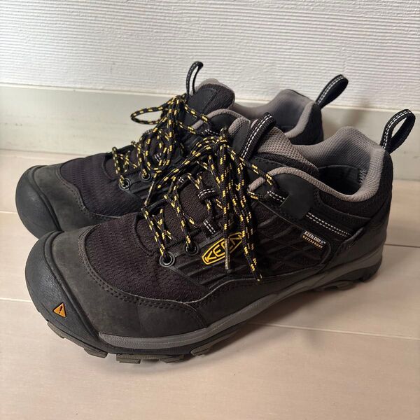 KEEN キーンSALTZMAN ローカットハイキングシューズ サイズ25cm