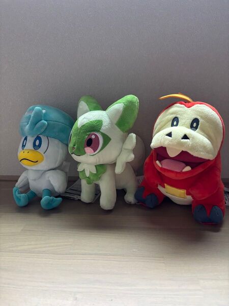 ポケモンセンター ホゲータ ニャオハ クワッスぬいぐるみ