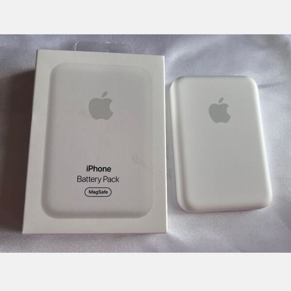 Apple MagSafeバッテリーパック ホワイト