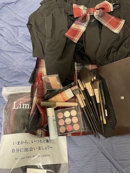 女装一式 地雷系 コスメ アイシャドウ ファンデーション 化粧品
