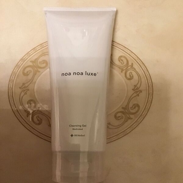 noa noa Luxe(ノア ノア リュクス) 薬用クレンジングジェル 300gスキンケア エイジングケア 毛穴 クレンジング
