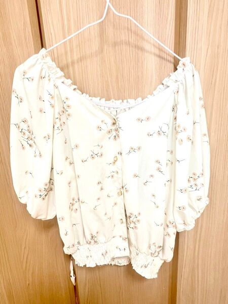 OLIVE des OLIVEマーガレットブラウス