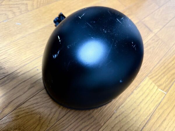 ヘルメット 黒色 傷あり
