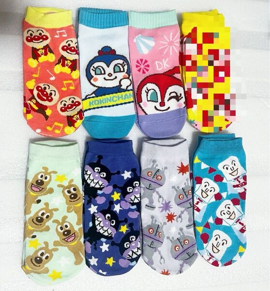 アンパンマンキャラクターの靴下8足セット 23-25cm 保育士さんにおすすめ!