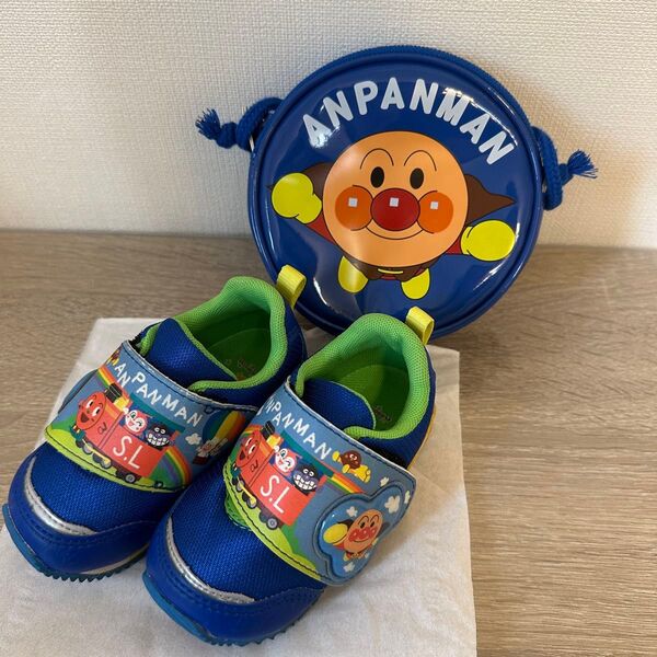 【新品未使用・美品】アンパンマン 幼児用シューズ ムーンスター ショルダーバッグ