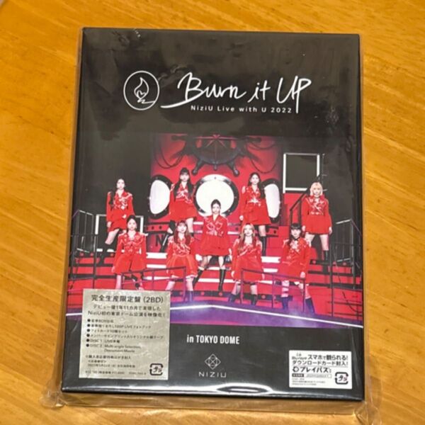 NiziU Live with U 2022 Burn it Up ブルーレイ Blu-ray 完全生産限定盤 フォトブック