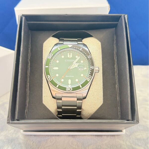 美品 海外モデルCITIZEN Eco-Drive グリーン×ブラック