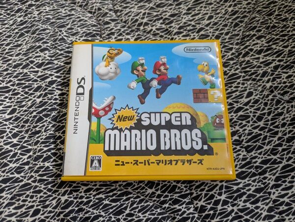 スーパーマリオブラザーズ Nintendo DSソフト 中古 1個です。