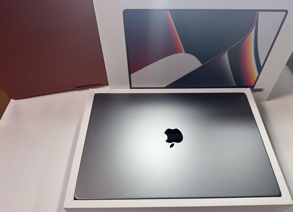 美品 高級ケース付16インチMacBook Pro 2021 M1 Pro メモリ16GB SSD512GB Moft