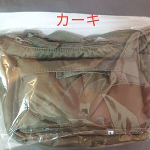 ユニクロ マルチポケットミニバッグ カーキ ノベルティ 未使用