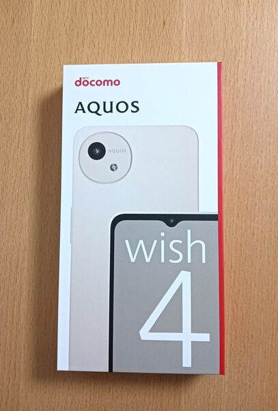 AQUOS wish4 SH-52E ホワイト(ベージュ系) 新品未使用です。