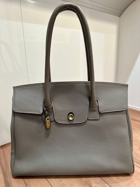 TOFF&LOADSTONE トートバッグ ルーフボタン サイズ: L カラー: グレージュ