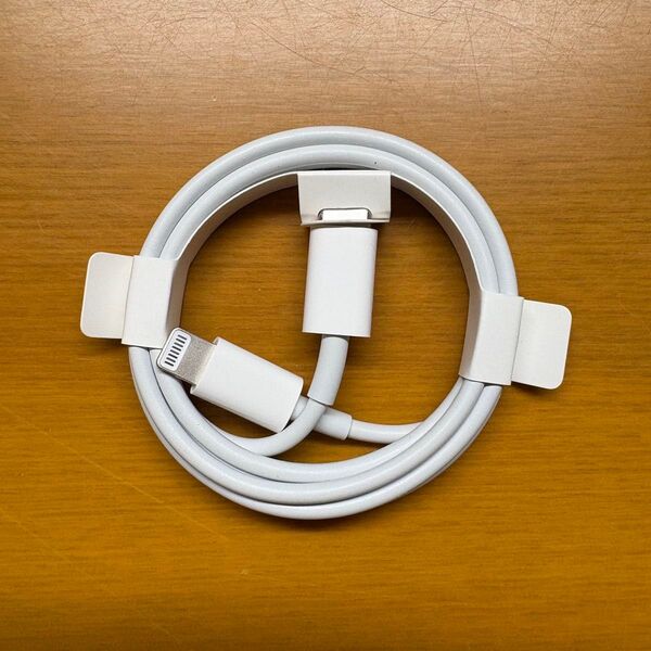 【純正品】Apple USB-C to Lightning ケーブル (1m)