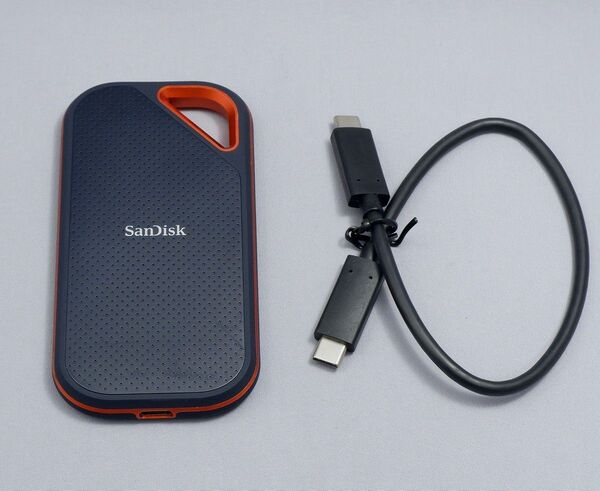 SanDisk Extreme Pro 4TB USB3.2(Gen2x2) ポータブルSSD 2000MB/s