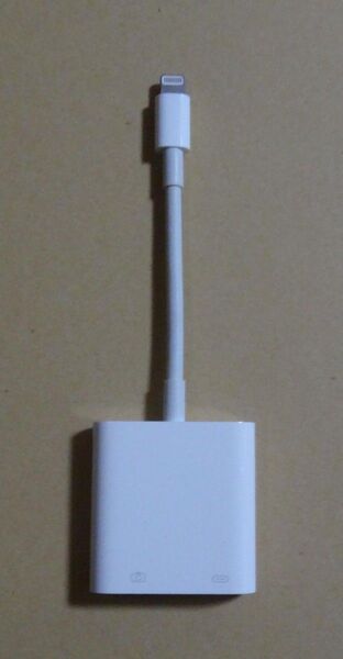 Apple Lightning - USB 3カメラアダプタ MK0W2AM/A A1619