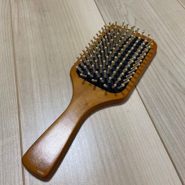 木製ヘアブラシ