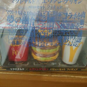 マクドナルド フィギュア エヴァンゲリオン コラボ 未開封品