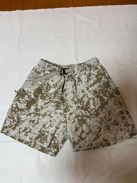 NIKE ACG TRAIL SHORT AOP Sサイズ