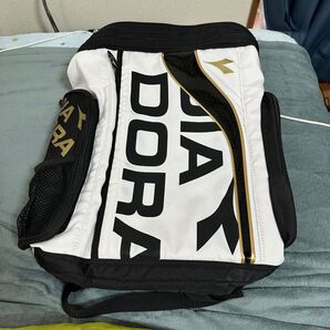 【希少】DIADORA ナイロンスポーツリュック 黒白