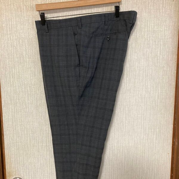 メンズ大きいサイズ夏用グレー チェック柄 スラックスw115 新品 スラックス