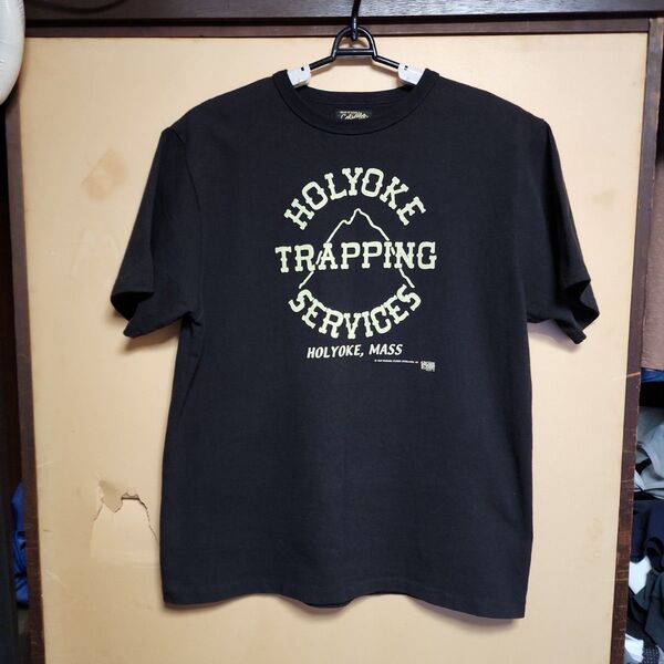 美品 COLIMBO コリンボ PRINTED Tシャツ Holyoke ブラック
