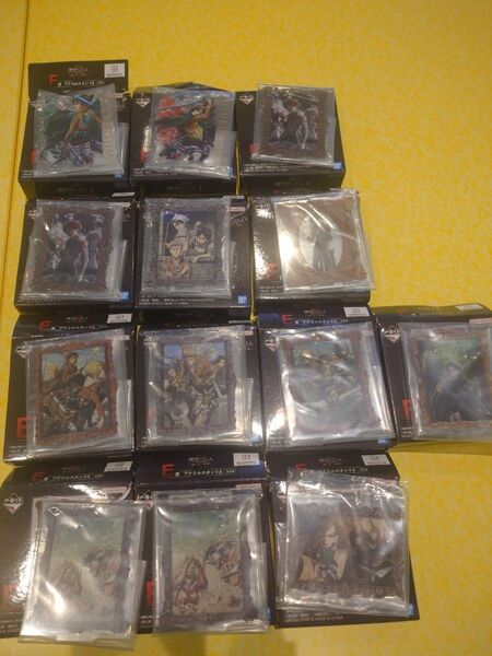 【新品・未使用品】進撃の巨人一番くじ 壁の外の世界 E賞6種7枚 F賞5種6枚 アクリルスタンド まとめ売り