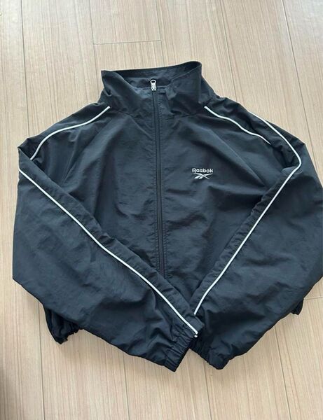 しまむら Reebok ナイロンジャケット Lサイズ 黒