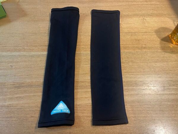 FREEZE TECH 氷撃冷感アームカバー黒ブラック 熱中症対策