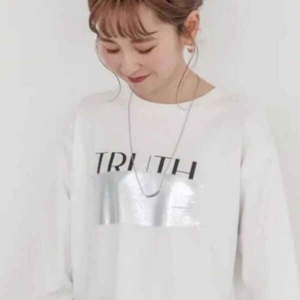 未使用 美品 TRUTH American Holic 長袖Tシャツ ロゴ Tシャツ ホワイト メタリック シルバー