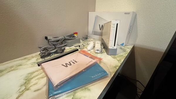任天堂 Wii本体 ソフト4本付き